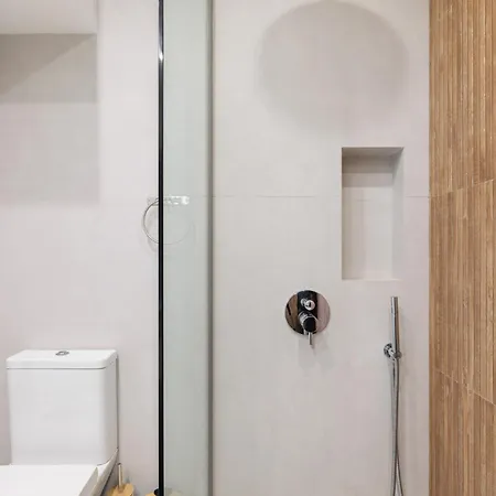 Vanilla Boutique Atmabnb 12 3* Thessaloníki